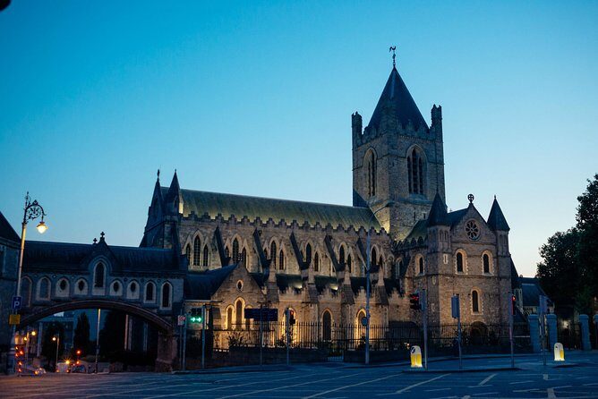 Classic Irish Pubs Private Tour of Dublin: Live Music, Beer and Nightlife - FAQ