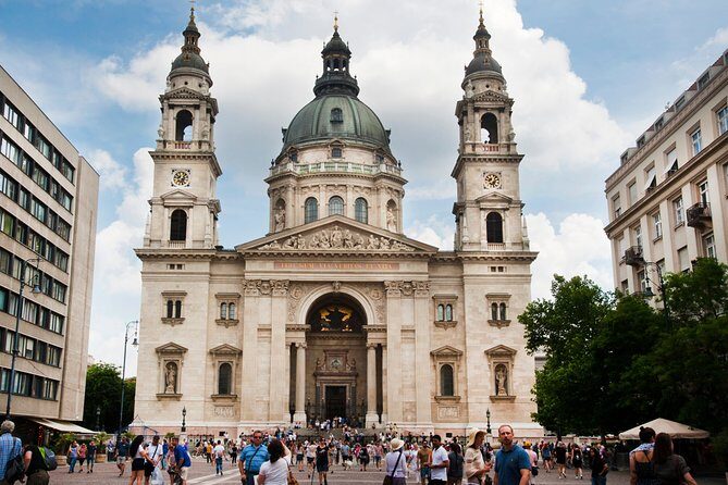 Classic Walk in Budapest Historical Center - Who Should Consider This Tour?