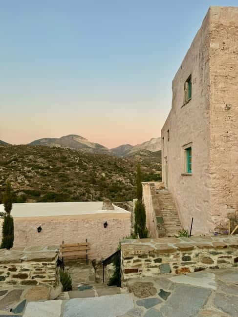 Classical guitar concert in a historic olive press - Practical Tips