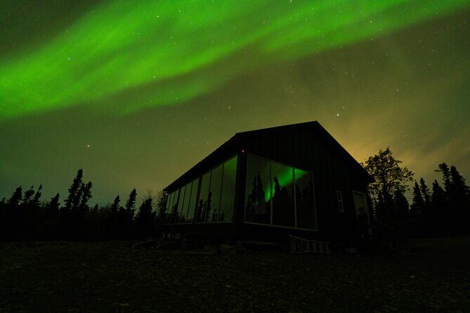 Cleary Summit Aurora Glass House Luxury Northern Lights Tour - Who Should Consider This Tour?