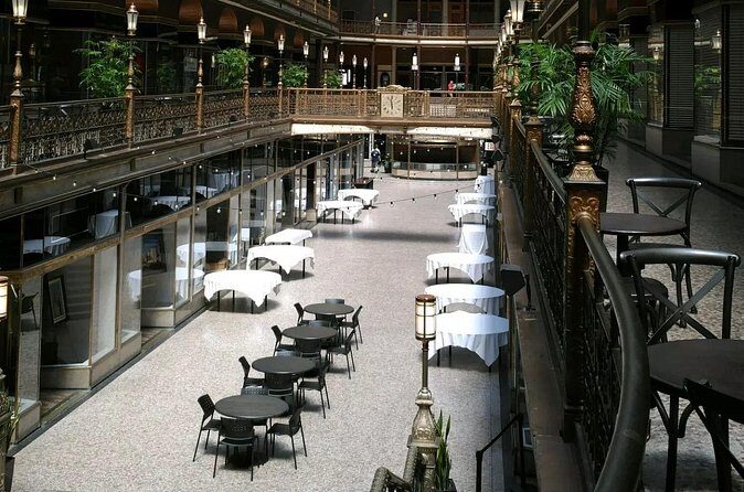 Cleveland Downtown: A Self-Guided Audio Tour - The Lakefront and Museum of Rock & Roll