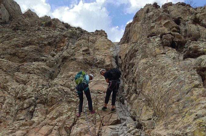 Climb the historic Via Ferrata when visiting Peña de Bernal! - What You Should Know Before Booking