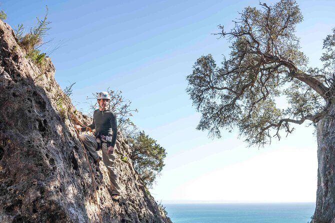Climbing Experience in Arrábida - An In-Depth Look at the Arrábida Climbing Tour