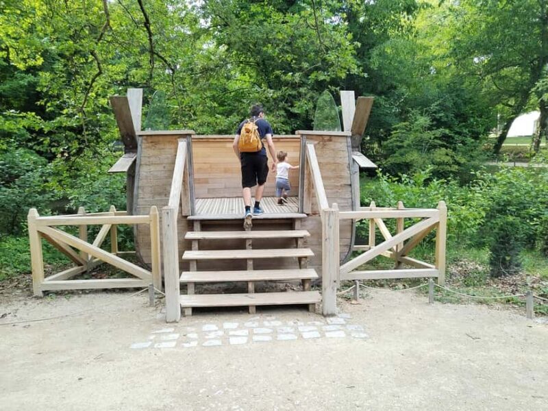 Clos Lucé: Da Vinci's Castle Private Guided Tour with Ticket - Final Thoughts