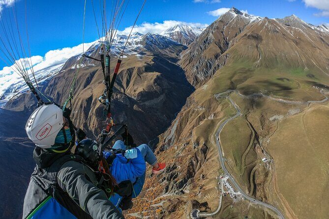 Cloudbase Paragliding in Gudauri, Georgia - The Experience: From Launch to Landing
