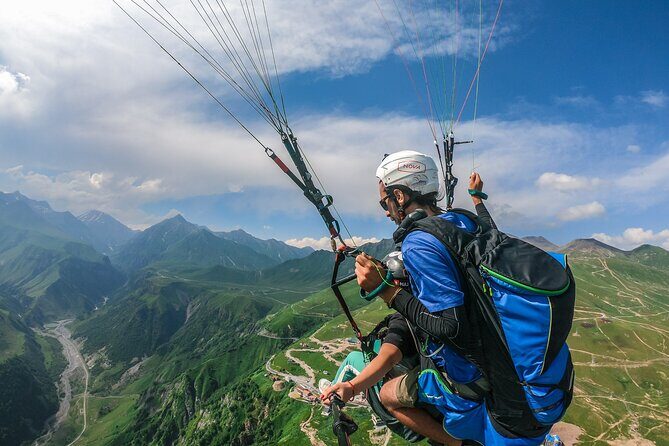 Cloudbase Paragliding in Gudauri, Georgia - Who Will Love This Tour?