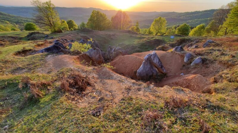 Cluj to Rosia: Day Trip to Ferrata and pittoresque country - Authentic Experience and Unique Highlights