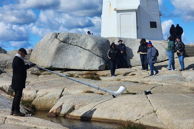 Coastal Icons: Peggys Cove & Fishermans Cove Small Group - Key Points