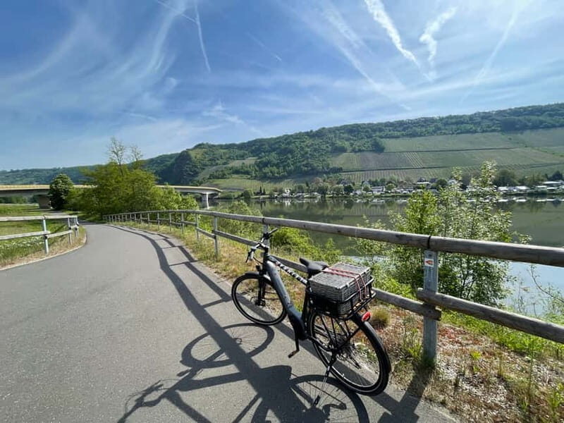 Cochem: Bike and Boat Tour with Picnic and Wine Tasting - A Close Look at the Tour Experience