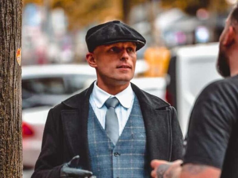 Cocktails, guns, cavaliers  an evening with the Peaky Blinders. - Key Points