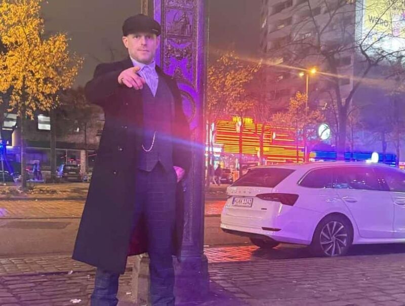 Cocktails, guns, cavaliers  an evening with the Peaky Blinders. - Who Should Book This Tour?