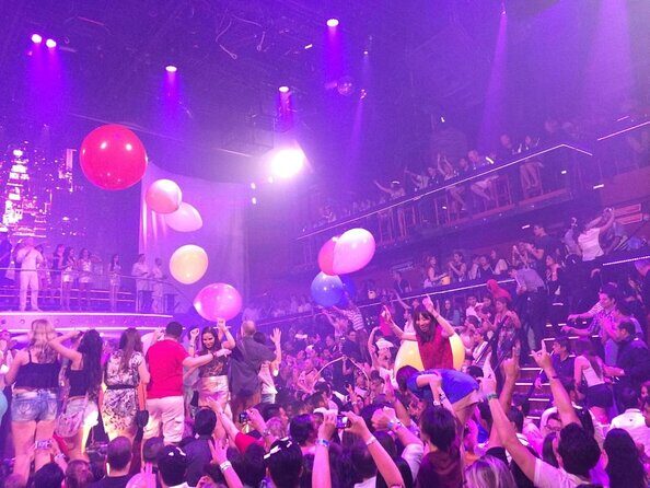 Coco Bongo Cancun Nightclub - Key Points