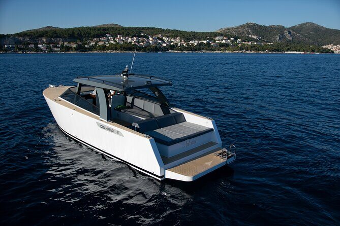 Colnago 45 - Luxury Private Speedboat Tours - FAQ