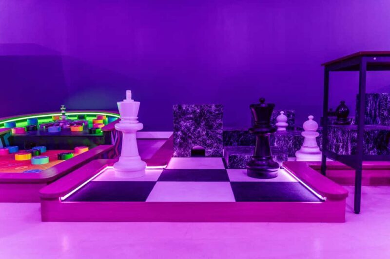 Cologne: Adventure Minigolf  Interactive tour through movie sets! - Final Thoughts: Who Should Consider This Tour?