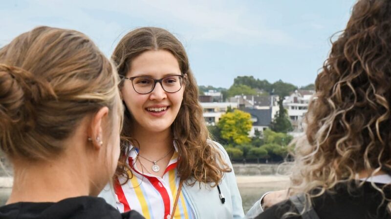 Cologne: entertaining guided tour to old town highlights - FAQ