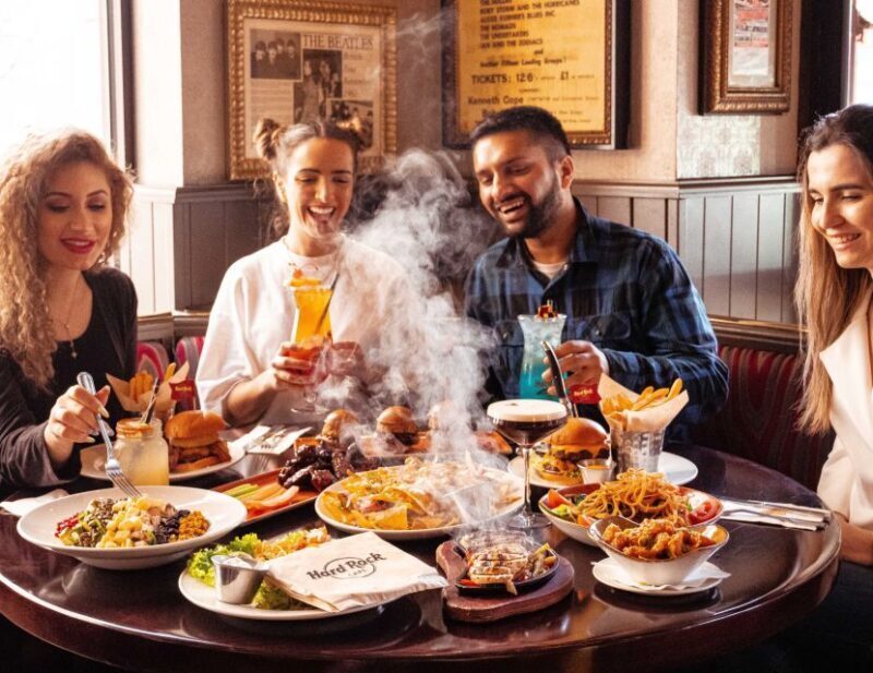 Cologne: Hard Rock Cafe with Set Menu for Lunch or Dinner - Key Points