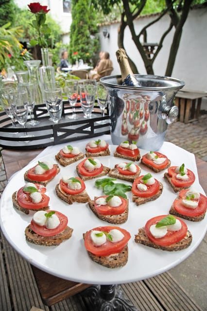 Cologne-Nippes: Summer wine party in the frenchstyle garden - FAQ