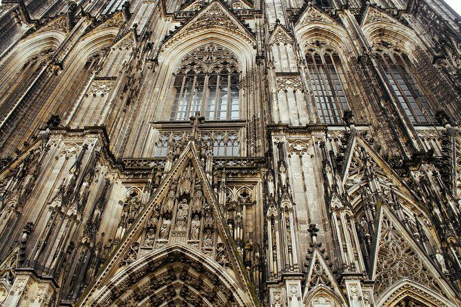 Cologne Private Walking Tour With A Professional Guide - Who Should Consider This Tour?
