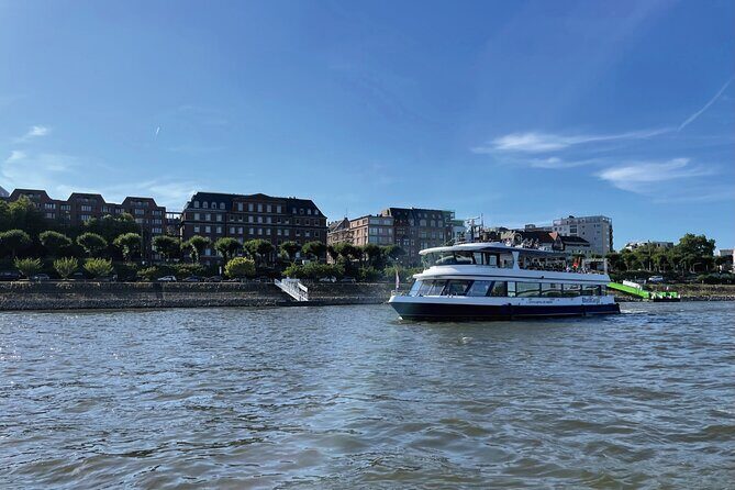 Cologne skyline tour with audio guide 90 minutes - Final Thoughts: Who Should Take This Tour?