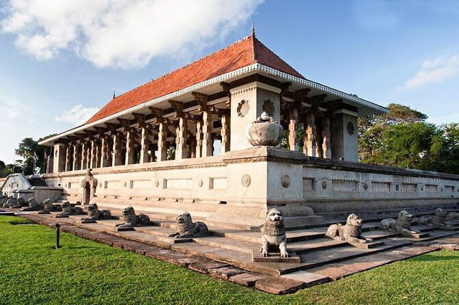 Colombo City Tour And Private Guided - Key Points