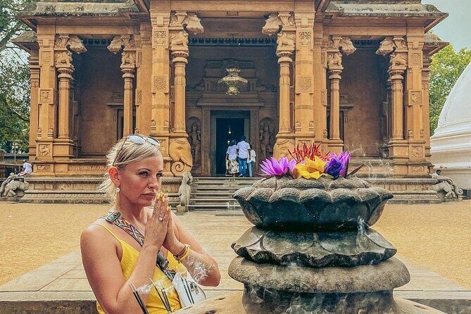 Colombo port passenger terminal shore excursions -Kelaniya temple - Key Points