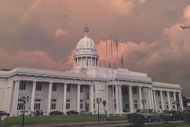 Colombo private City Tour by TukTuk Experience Morning or Evening - FAQs