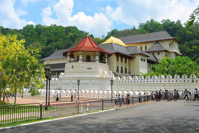 Colombo Private Taxi Service - Who Is This Tour Best For?