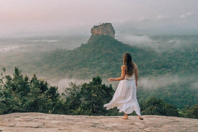 Colombo to Sigiriya and Dambulla Day Tour - Exploring the Colombo to Sigiriya and Dambulla Day Tour