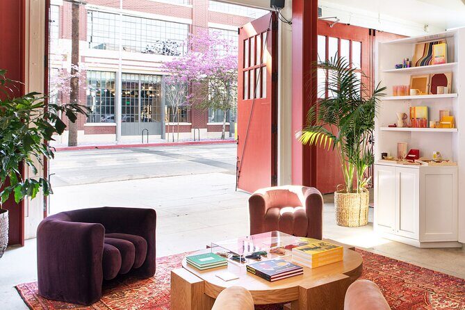 Colorful Arts District and Murals on Bike Tour in Los Angeles - The Sum Up