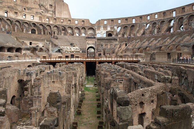 Colosseum and Mamertine Prison Guided Tour - Up To 6 People - A Detailed Look at the Tour