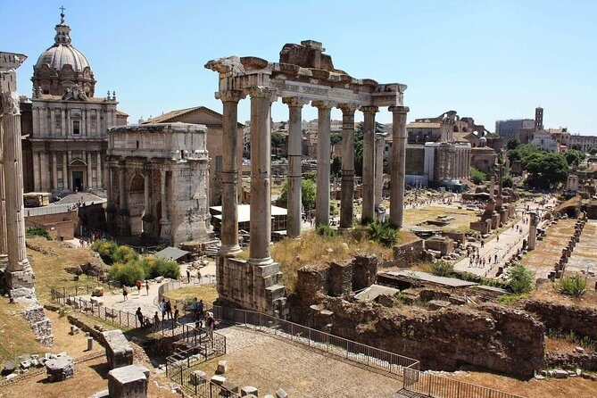 Colosseum Arena tour with Roman Forum and Cesar's Palace - A Closer Look at the Experience