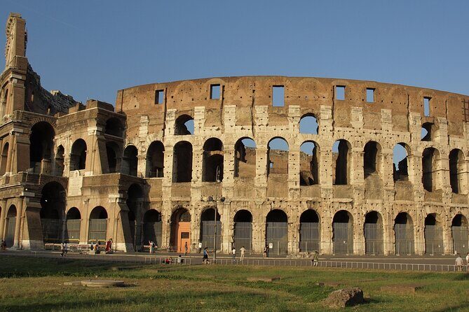 Colosseum Gladiator's Arena and Ancient Rome Tour - Climbing Palatine Hill