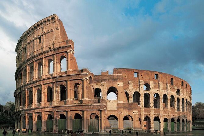 Colosseum Guided Tour with Roman Forum and Palatine Hill Entrance - Key Points