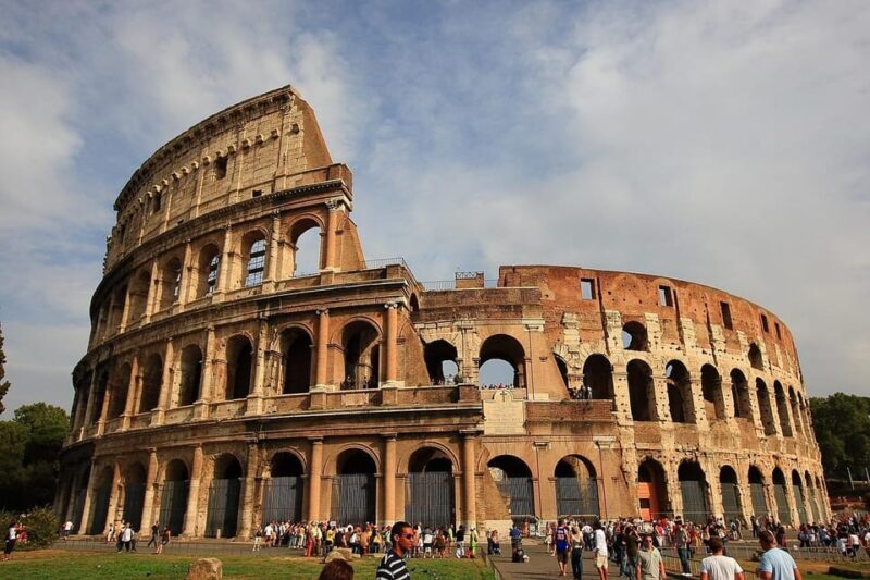 Colosseum, Palatine and Forum tour with virtual guide - Starting Point: Entering the Colosseum