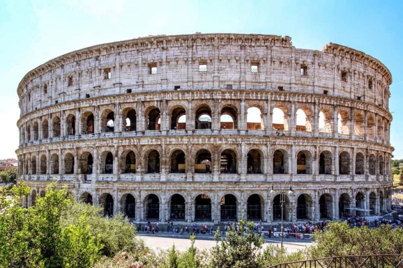 Colosseum, Palatine Hill, Roman Forum: tour of Rome with a tour guide - A Deep Dive into the Journey of Rome’s Ancient Landmarks