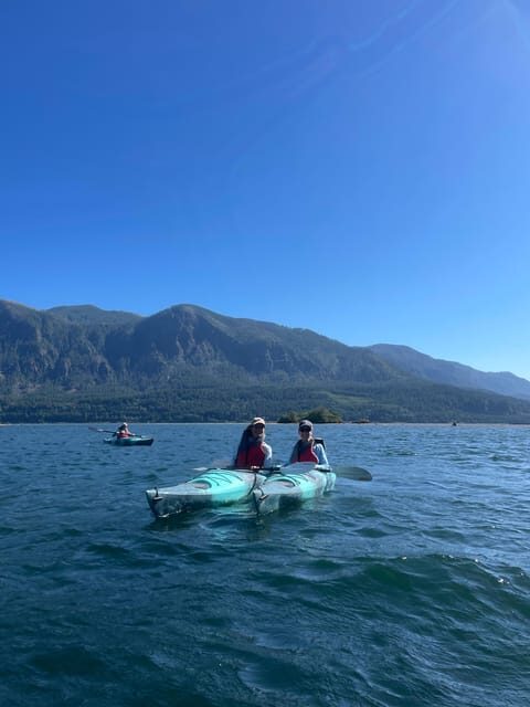 Columbia Gorge Kayak Tour - The Experience of Guides and Group Size