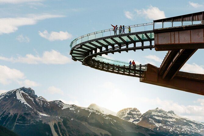 Columbia Icefield Day Tour Ice Explorer and Scenic Views by Coach - An In-Depth Look at the Tour Itinerary