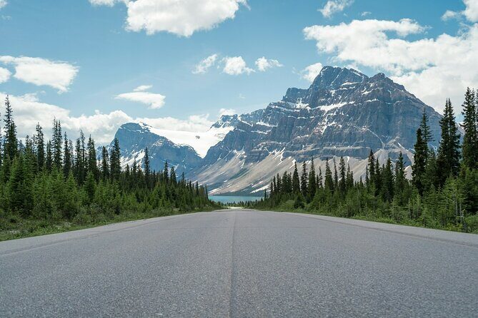 Columbia Icefield Parkway Peyto lake Bow lake Day Trip - Key Points