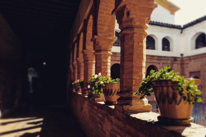 Columbian Places, behind the steps of Christopher Columbus - Frequently Asked Questions