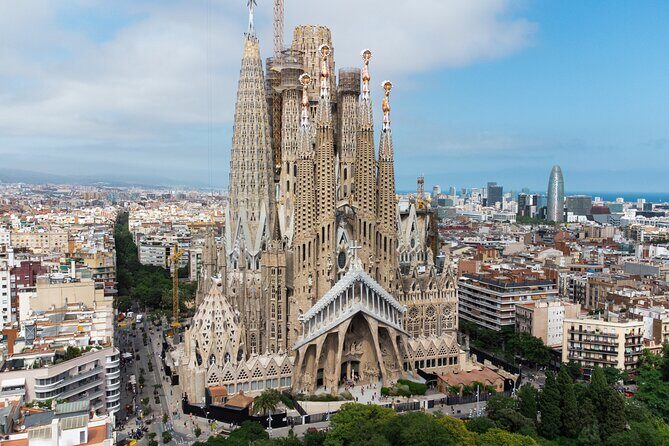Combo: Skip the Line Sagrada Familia & Park Guell Guided Tour - A Deep Dive into the Experience