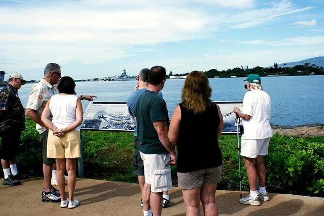 Commander's Official Pearl Harbor Self-Guided Multimedia Tour - Key Points