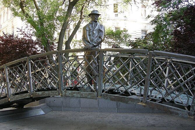 Communism in Budapest: Private Tour with House of Terror Museum - Exploring Budapest’s Political Past: A Deep Dive