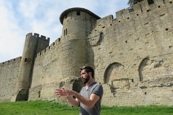 Complete Private Tour City and Castle of Carcassonne - FAQ
