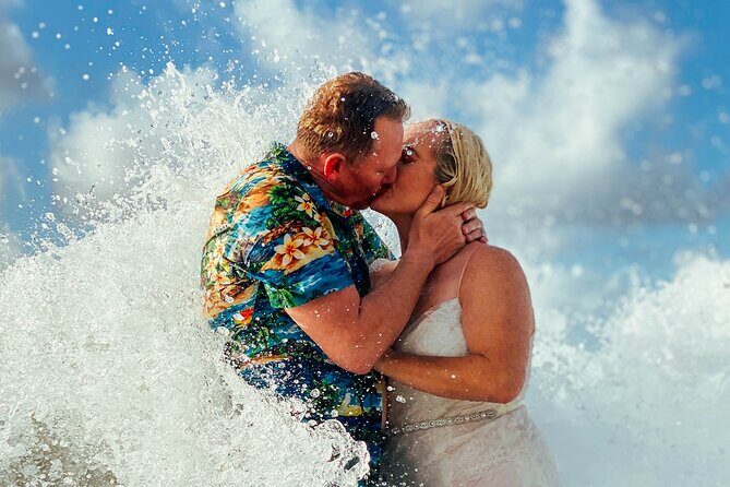 Conceptual and Surreal Wave Photography on Kauai - What Makes This Photography Tour Stand Out?
