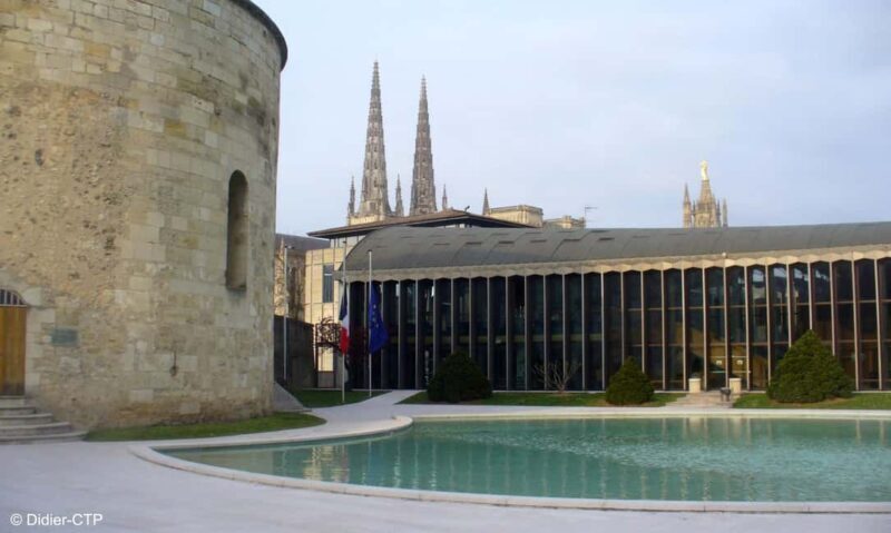 Contemporary Architecture in Bordeaux city center! - FAQs