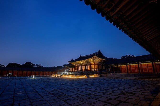 Contemporary & Retro Seoul Private Tour with Local Food Tasting - The Value of the Price