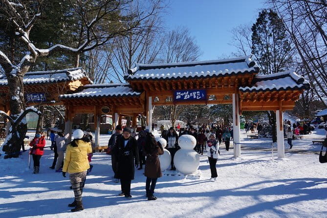 Contemporary & Retro Seoul Private Tour with Local Food Tasting - Overall Impression: Who Is It For?