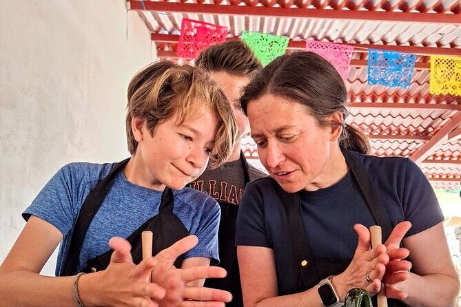 Cook 2 Moles Oaxacanos with a Traditional Cook - What Travelers Are Saying (Based on Existing Reviews)