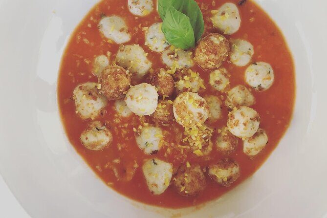 Cooking Class in a historical villa in Siena Provence - FAQ