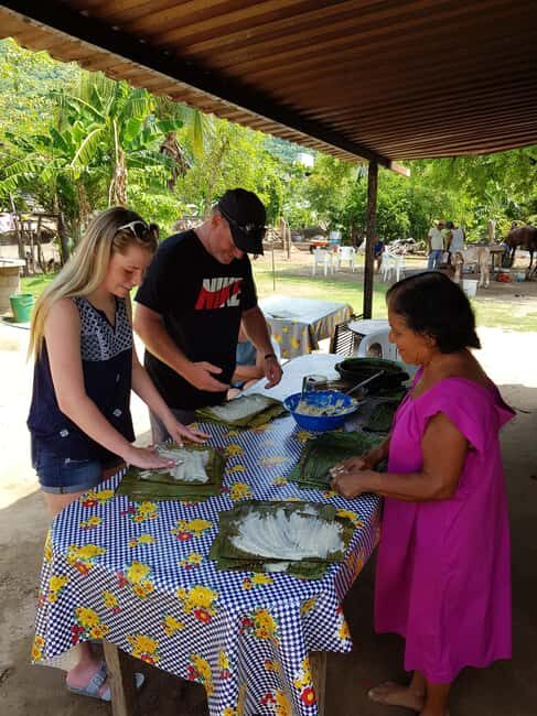 Cooking classes in Puerto Escondido (Learn how to cook Mole de Oaxaca). - Key Points